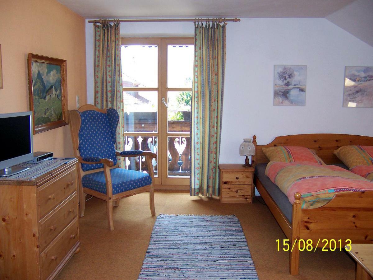 Gaestehaus Faller Apartment Ленгрис Екстериор снимка